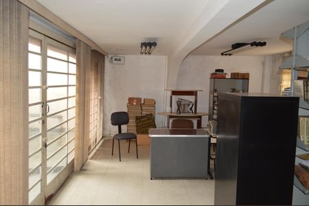 Casa à venda com 337m², 3 quartos e 2 vagasEdicula