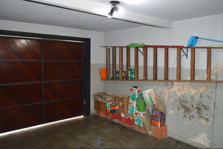Casa à venda com 337m², 3 quartos e 2 vagasGaragem