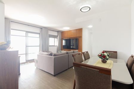 Apartamento à venda com 94m², 2 quartos e 2 vagas Apartamento à venda com 94m², 2 quartos e 2 vagasSala
