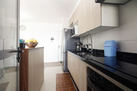 Apartamento à venda com 94m², 2 quartos e 2 vagas Apartamento à venda com 94m², 2 quartos e 2 vagasCozinha