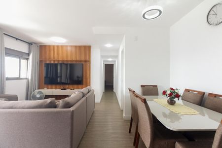 Apartamento à venda com 94m², 2 quartos e 2 vagas Apartamento à venda com 94m², 2 quartos e 2 vagasSala