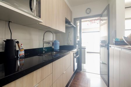 Apartamento à venda com 94m², 2 quartos e 2 vagas Apartamento à venda com 94m², 2 quartos e 2 vagasCozinha