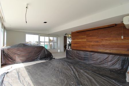 Apartamento à venda com 377m², 3 quartos e 6 vagasCobertura