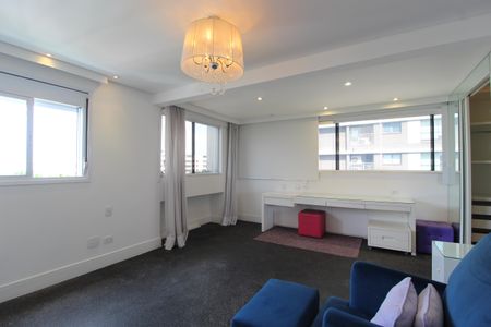 Apartamento à venda com 377m², 3 quartos e 6 vagasQuarto 2 - Suíte