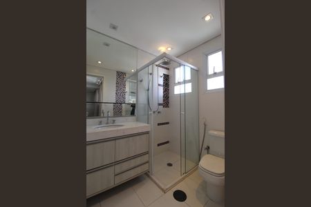 Apartamento à venda com 377m², 3 quartos e 6 vagasBanheiro da Suíte 2