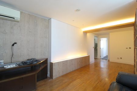 Apartamento à venda com 377m², 3 quartos e 6 vagasSala de TV