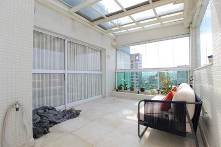 Apartamento à venda com 377m², 3 quartos e 6 vagasTerraço