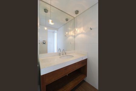 Apartamento à venda com 377m², 3 quartos e 6 vagasBanheiro da Cobertura