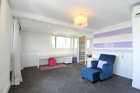 Apartamento à venda com 377m², 3 quartos e 6 vagasQuarto 2 - Suíte