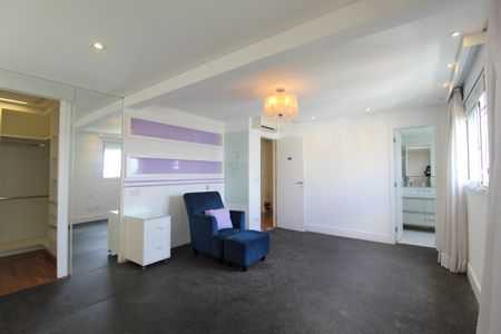 Apartamento à venda com 377m², 3 quartos e 6 vagasQuarto 2 - Suíte