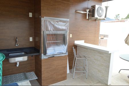 Apartamento para alugar com 140m², 2 quartos e 3 vagas Apartamento para alugar com 140m², 2 quartos e 3 vagasTerraço