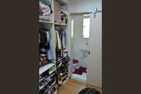 Apartamento para alugar com 140m², 2 quartos e 3 vagas Apartamento para alugar com 140m², 2 quartos e 3 vagasCloset da Suíte