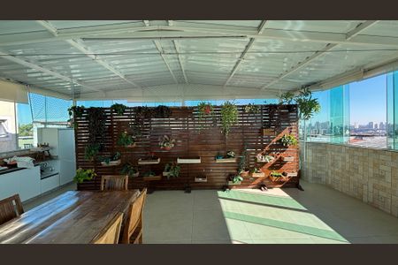 Apartamento à venda com 160m², 3 quartos e 2 vagasCobertura