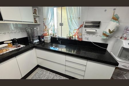 Apartamento à venda com 160m², 3 quartos e 2 vagasCozinha