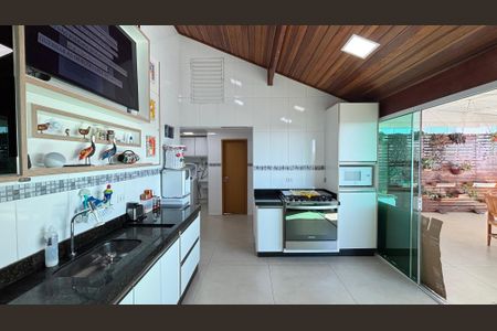 Apartamento à venda com 160m², 3 quartos e 2 vagasCobertura