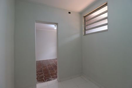 Casa à venda com 150m², 3 quartos e 5 vagasEdícula - Quarto 2