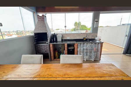 Apartamento à venda com 263m², 2 quartos e 2 vagasCobertura