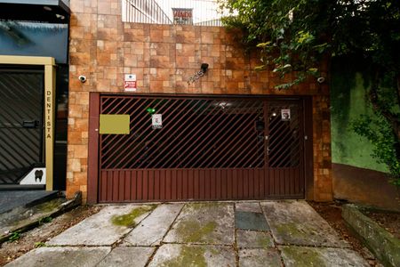 Casa à venda com 223m², 2 quartos e 2 vagasFachada