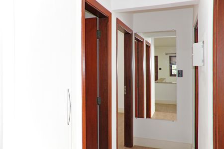 Casa de condomínio para alugar com 399m², 4 quartos e 4 vagasSala