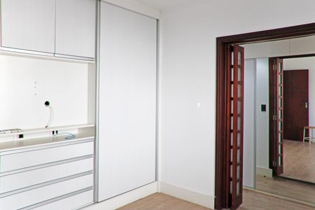 Casa de condomínio para alugar com 399m², 4 quartos e 4 vagasQuarto 2