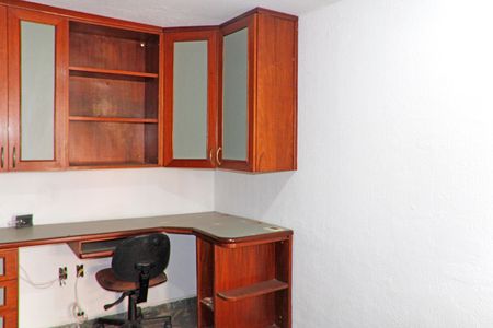 Casa de condomínio para alugar com 399m², 4 quartos e 4 vagasEscritório