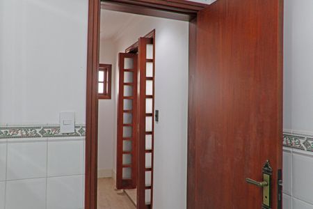 Casa de condomínio para alugar com 399m², 4 quartos e 4 vagasBanheiro