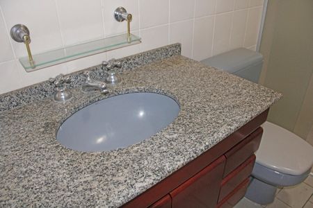 Casa de condomínio para alugar com 399m², 4 quartos e 4 vagasBanheiro