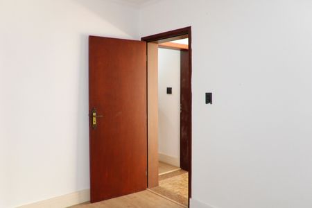 Casa de condomínio para alugar com 399m², 4 quartos e 4 vagasQuarto de Serviço