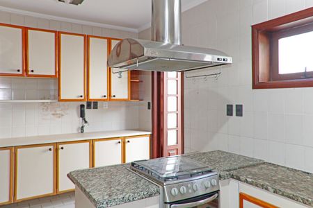 Casa de condomínio para alugar com 399m², 4 quartos e 4 vagasCozinha