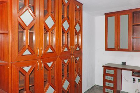 Casa de condomínio para alugar com 399m², 4 quartos e 4 vagasEscritório