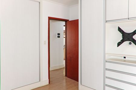 Casa de condomínio para alugar com 399m², 4 quartos e 4 vagasQuarto 1