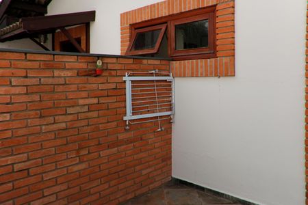 Casa de condomínio para alugar com 399m², 4 quartos e 4 vagasÁrea de Serviço