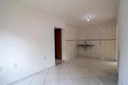 Casa de condomínio para alugar com 70m², 2 quartos e 1 vaga Casa de condomínio para alugar com 70m², 2 quartos e 1 vagaSala