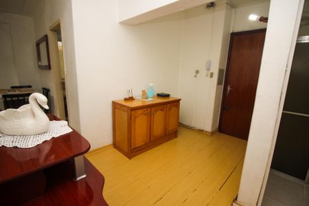 Apartamento à venda com 73m², 2 quartos e sem vagaHall