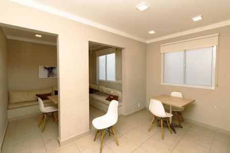 Apartamento para alugar com 40m², 2 quartos e sem vagaÁrea comum - Salão de festas