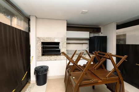 Apartamento para alugar com 40m², 2 quartos e sem vagaÁrea comum - Churrasqueira