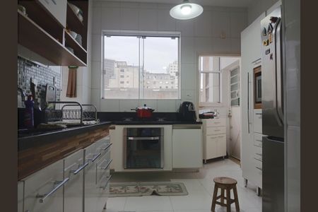 Apartamento à venda com 136m², 3 quartos e 2 vagas Apartamento à venda com 136m², 3 quartos e 2 vagasCozinha