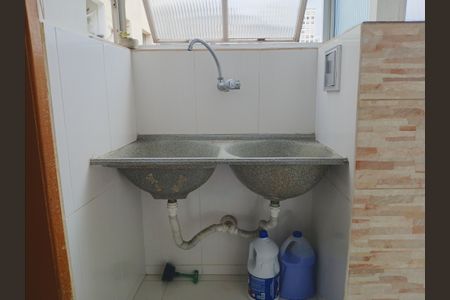 Apartamento à venda com 136m², 3 quartos e 2 vagas Apartamento à venda com 136m², 3 quartos e 2 vagasÁrea de Serviço