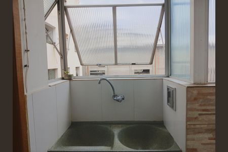 Apartamento à venda com 136m², 3 quartos e 2 vagas Apartamento à venda com 136m², 3 quartos e 2 vagasÁrea de Serviço