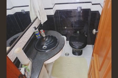 Apartamento à venda com 136m², 3 quartos e 2 vagas Apartamento à venda com 136m², 3 quartos e 2 vagasLavabo