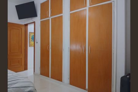 Apartamento à venda com 136m², 3 quartos e 2 vagas Apartamento à venda com 136m², 3 quartos e 2 vagasQuarto 2