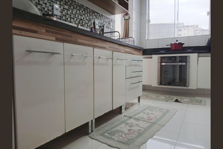 Apartamento à venda com 136m², 3 quartos e 2 vagas Apartamento à venda com 136m², 3 quartos e 2 vagasCozinha