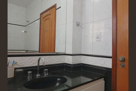 Apartamento à venda com 136m², 3 quartos e 2 vagas Apartamento à venda com 136m², 3 quartos e 2 vagasBanheiro 1
