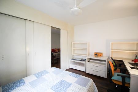 Apartamento à venda com 126m², 3 quartos e 1 vagaQuarto 2