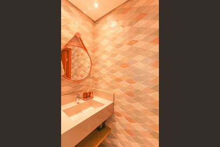 Casa de condomínio à venda com 483m², 3 quartos e 4 vagas Casa de condomínio à venda com 483m², 3 quartos e 4 vagasSuíte 3 Escritório - Banheiro