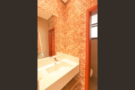 Casa de condomínio à venda com 483m², 3 quartos e 4 vagas Casa de condomínio à venda com 483m², 3 quartos e 4 vagasLavabo