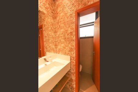 Casa de condomínio à venda com 483m², 3 quartos e 4 vagas Casa de condomínio à venda com 483m², 3 quartos e 4 vagasLavabo