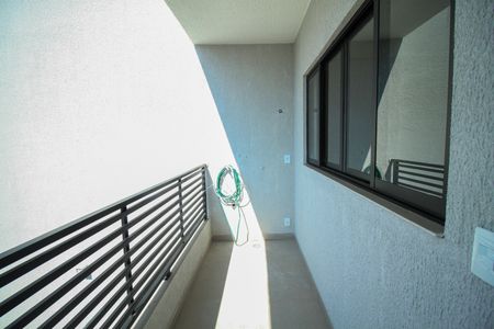 Casa à venda com 196m², 3 quartos e 2 vagas Casa à venda com 196m², 3 quartos e 2 vagasVaranda