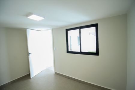 Casa à venda com 196m², 3 quartos e 2 vagas Casa à venda com 196m², 3 quartos e 2 vagasQuarto 3