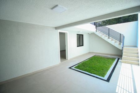 Casa à venda com 196m², 3 quartos e 2 vagas Casa à venda com 196m², 3 quartos e 2 vagasÁrea comum